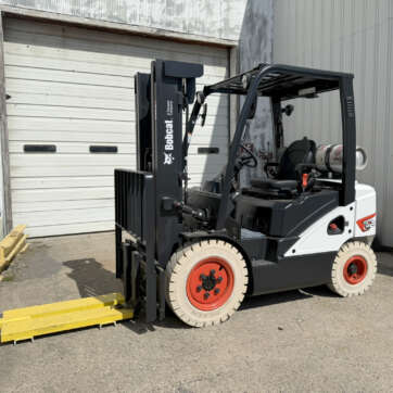 Bobcat G25 forklift